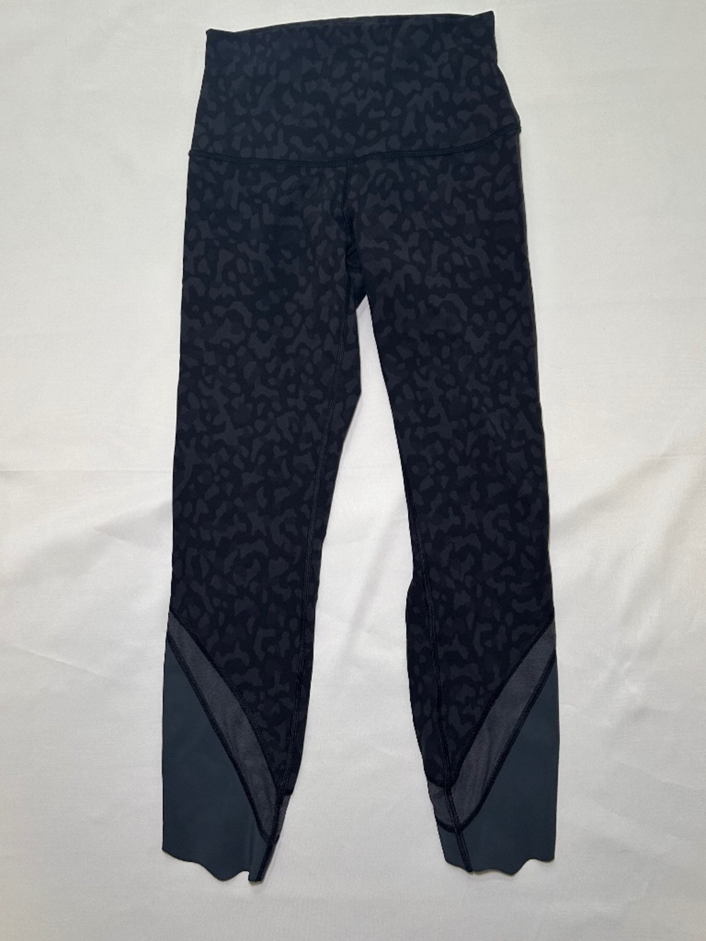 Lululemon Wunder Under Legging - size 4